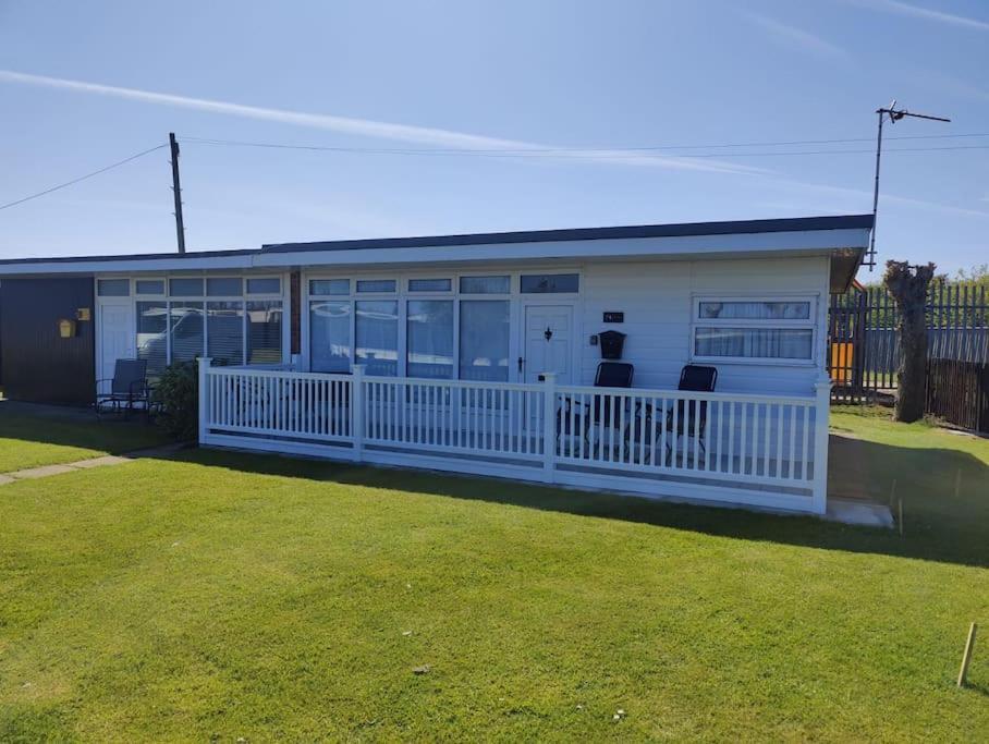 L&L'S Lodge, A Small But Perfectly Formed Chalet 查珀尔圣伦纳兹 外观 照片
